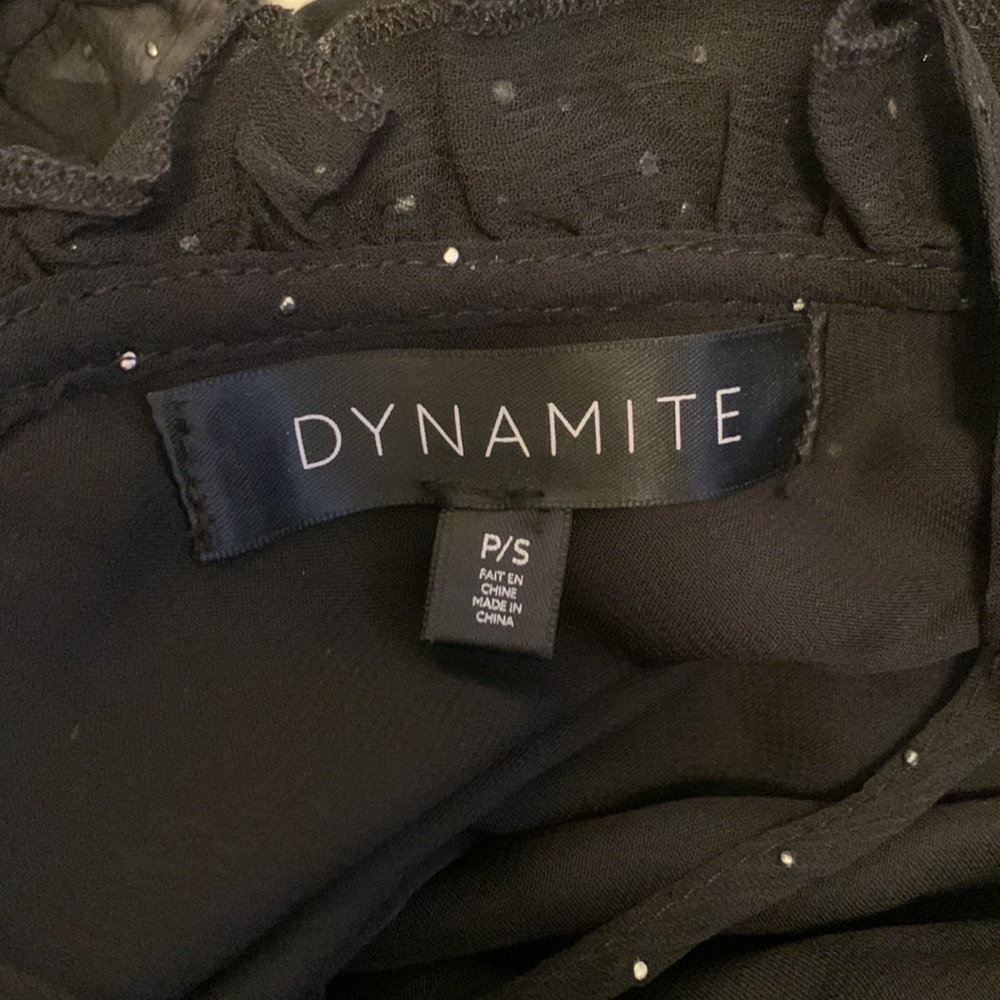 Dynamite V-Neck Ruffled Dress - Picture 9 of 9